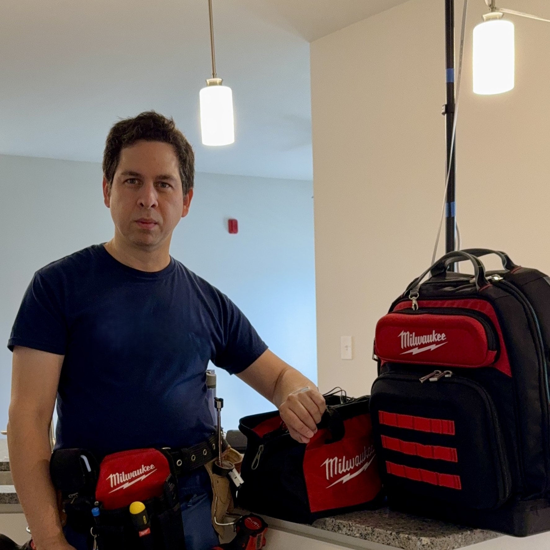 Smart Tech Handyman Services by Roberto | Your family's Tech Ally ...